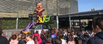 Actuació de la Trastos Band amb Jaume Ibars i arribada del Rei Carnestoltes