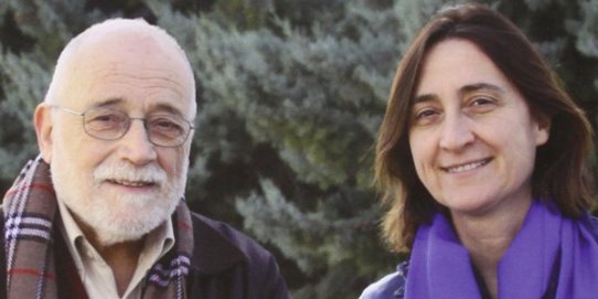 Arcadi Oliveres i Itziar González, autors del llibre.