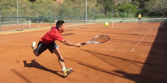 Tothom qui ho vulgui podrà jugar a tennis i a pàdel divendres 11 de setembre.