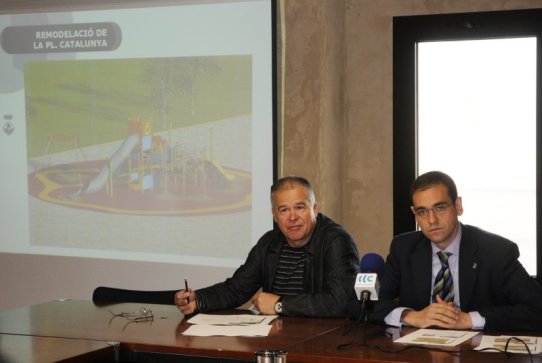 El regidor de Projectes Estratègics, Pepe González, i l'alcalde de Castellar, Ignasi Giménez, durant la roda de premsa en què han presentat el projecte