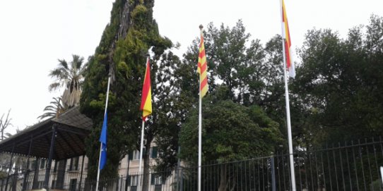 Fins al 9 de maig, la bandera europea onejarà a mitja asta a Castellar.