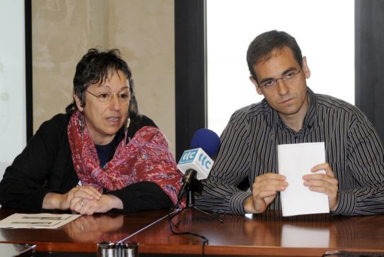 La regidora d'Educació, Antònia Pérez, i l'alcalde, Ignasi Giménez, han presentat el projecte de la 2a escola bressol pública