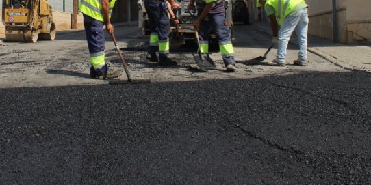 Imatge d'una campanya de reparació d'asfalt anterior.