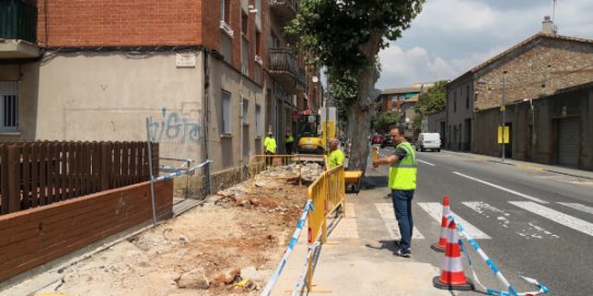 Imatge de les obres que s'estan duent a terme a la carretera de Sabadell.