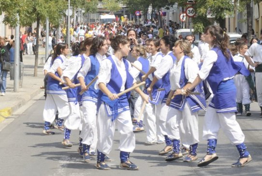 Més de 200 bastoners i bastoneres van participar a la 1a Bastonada del Vallès