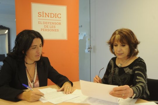 El personal de l'Oficina del Síndic, a Castellar