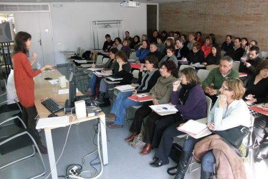 Representants d'Ajuntament i centres escolars, a la 1a reunió del projecte Euronet 50/50