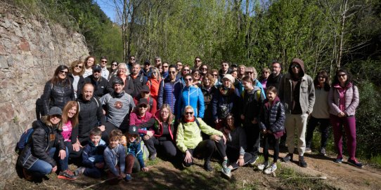 Foto de família dels participants a l'ItineraRius.