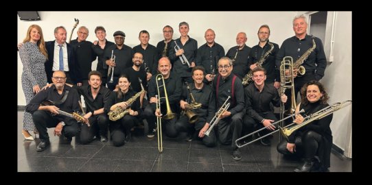 Imatge des components de la Castellar Swing Band.