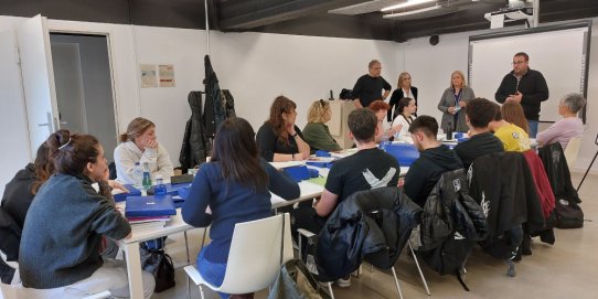 Benvinguda a l'alumnat del curs d’atenció sociosanitària a persones dependents en institucions socials.