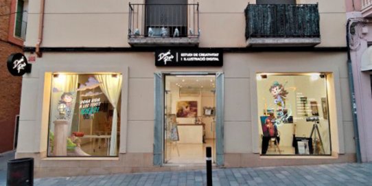 Façana de Dani Ras - Estudi de Creativitat i Il·lustració Digital.