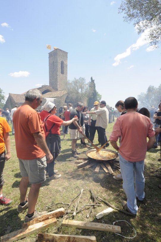 Unes 2.000 persones van participar en el 32è Aplec de Castellar Vell 