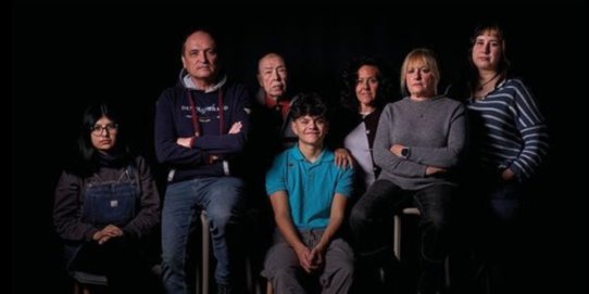 Fragment del cartell promocional del documental.