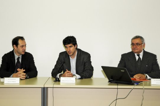 D'esquerra a dreta, Tomàs Moré, director de PIMESTIC, Joan Creus, regidor de Promoció Econòmica de l'Ajuntament de Castellar, i Armengol Torres, consultor TIC independent