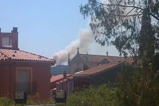 L'incendi s'ha declarat cap a les 15.00 h a la zona de Can Font