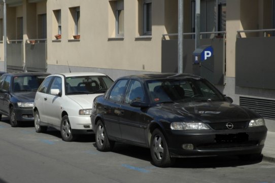 Més de 250.000 vehicles van fer ús de la zona blava de Castellar del Vallès l’any 2013