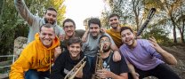 1r aniversari de La Fàbrica: Concert de Músics de Carrer. Tribut a Txarango