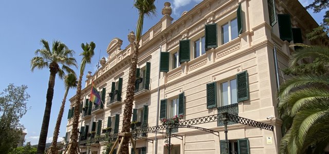 Presa de possessió del nou consitori 2023-2027 
i elecció de l'alcalde
Ds. 17/06, 12 h
Jardins del Palau Tolrà
(en cas de pluja, Antic Ajuntament)