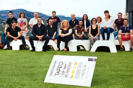 Organitzadors, col·laboradors i alguns dels participants de la 1a edició del CorreTapa Castellar