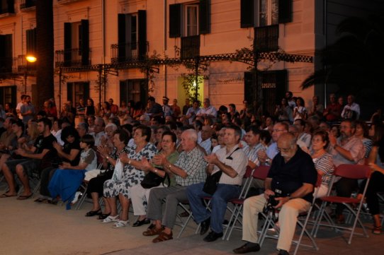 Unes 250 persones van assistir a la recepció consistorial de les entitats