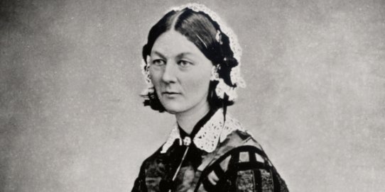  El Dia Internacional de la Infermeria commemora el naixement de la infermera britànica Florence Nightingale.