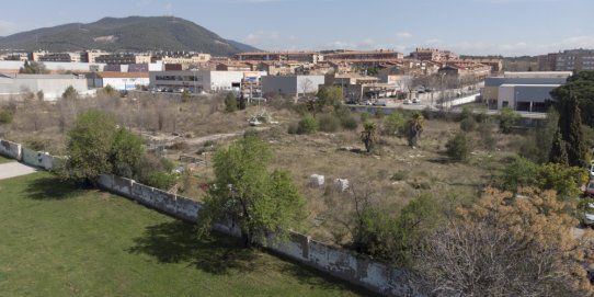 Imatge del solar que ocupava l'antiga fàbrica Playtex.