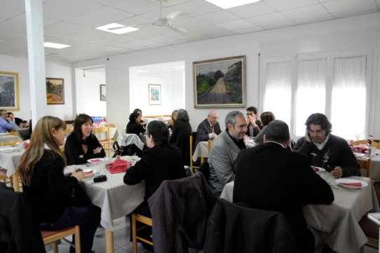 Dinar dels assistents a la jornada, que s'ha realitzat a l'Obra Social Benefica