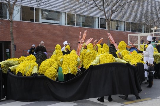 L'AMPA del del CEIP El Sol i la Lluna, amb "La paella", va ser una de les colles premiades
