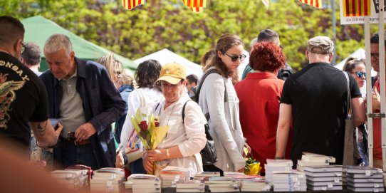 Imatge de la Diada de Sant Jordi, l'any 2023.