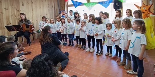 Imatge d'una actuació anterior del Cor Sant Esteve a la Biblioteca.