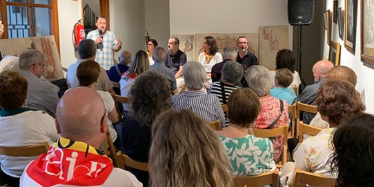 Un instant de la inauguració del Centre d’Interpretació del Nucli Antic de Castellar. 