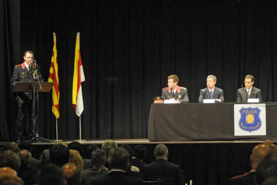 La Sala Blava de l'Espai Tolrà ha estat l'escenari de la celebració del Dia de les Esquadres