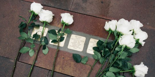 L'ofrena es farà al Monument de la Memòria de la plaça d'El Mirador.