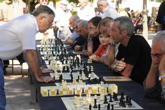 La plaça Major acollirà diumenge 11 de setembre un campionat de partides ràpides d'escacs